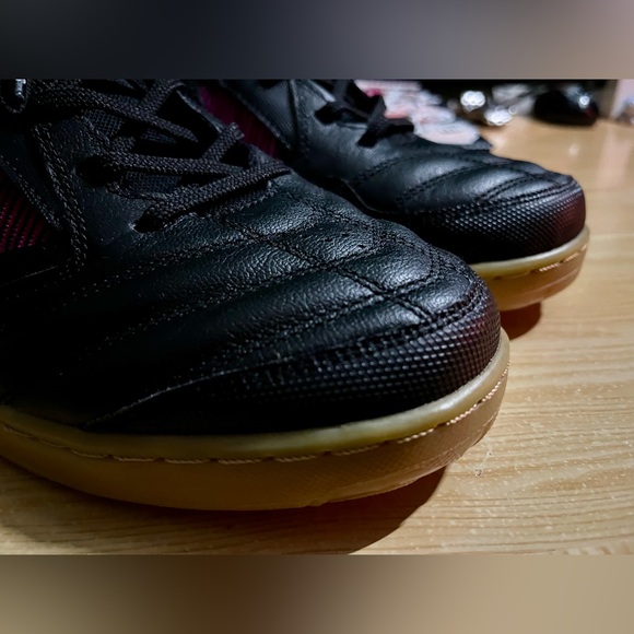 Nike SB X Supreme Gato - Picture 2 of 11